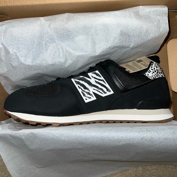 New Balance Zebra Print Sneakers - Picture 2 of 15